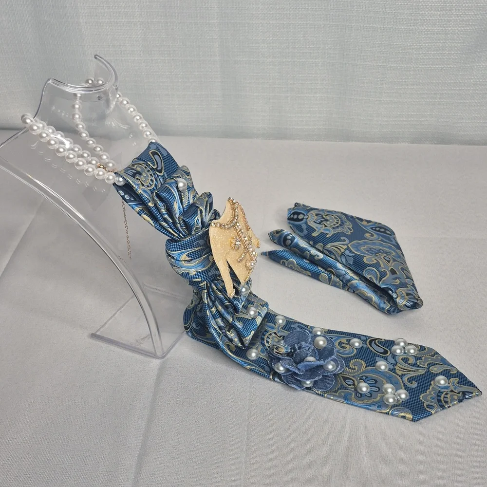 Handcrafted Luxury Fashion Necktie Necklace 📿 (BLUE LAGOON)